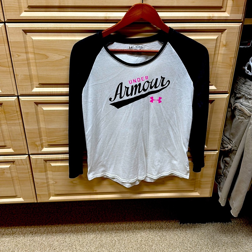 Under Armour girls shirt